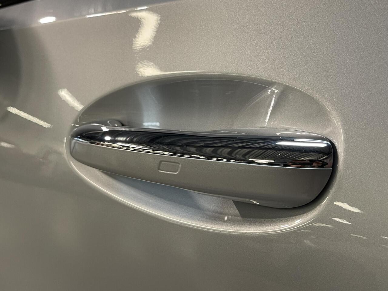 Mercedes-Benz C-KLASSE 300 e AMG Line 18"/Leder/Panoramadak/360 camera/Dodehoek/Keyless/Stoelverwarming + memory l + r/Sfeerverlichting premium/Apple Carplay & Android Auto