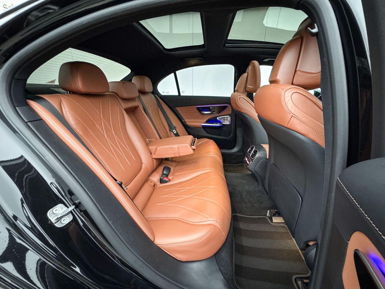 Mercedes-Benz C-KLASSE 200 AMG Line Panorama dak | leder | Trekhaak | Burmester | carbon inleg | head Up display