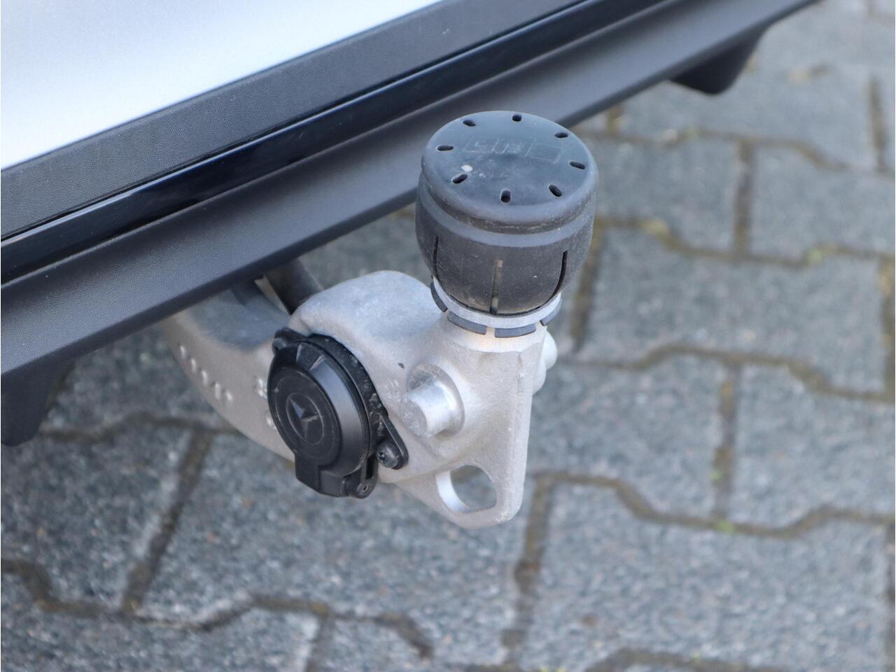 Mercedes-Benz C-KLASSE Estate 300 e Star Edition AMG Line