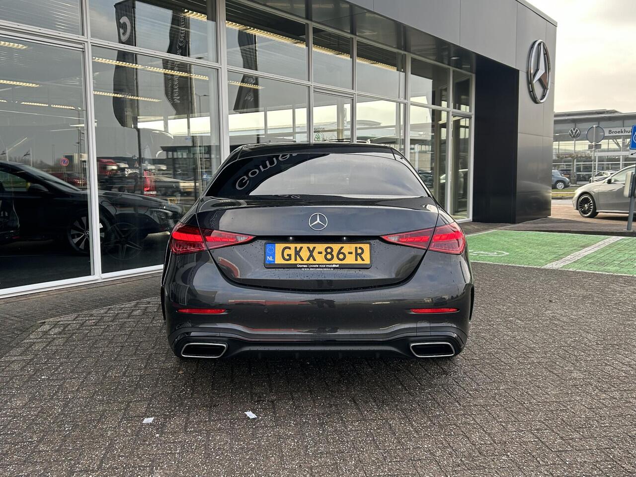 Mercedes-Benz C-KLASSE 180 AMG Line | Memory | Panoramadak | LED verlichting