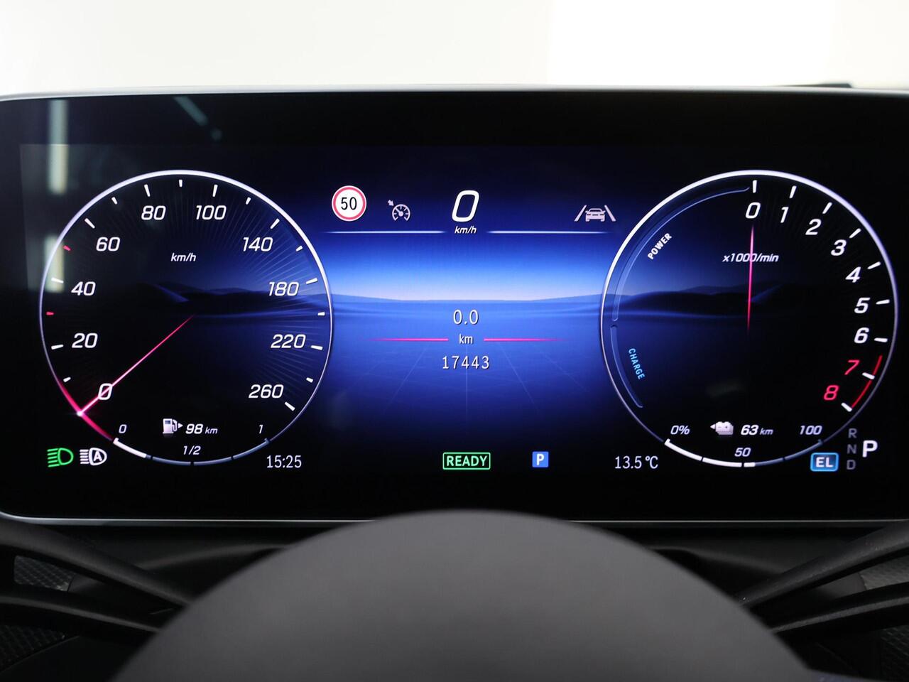 Mercedes-Benz C-KLASSE 300 e AMG Line | Premium pakket | Burmester | 360 camera | Night | Digital light | Memory |