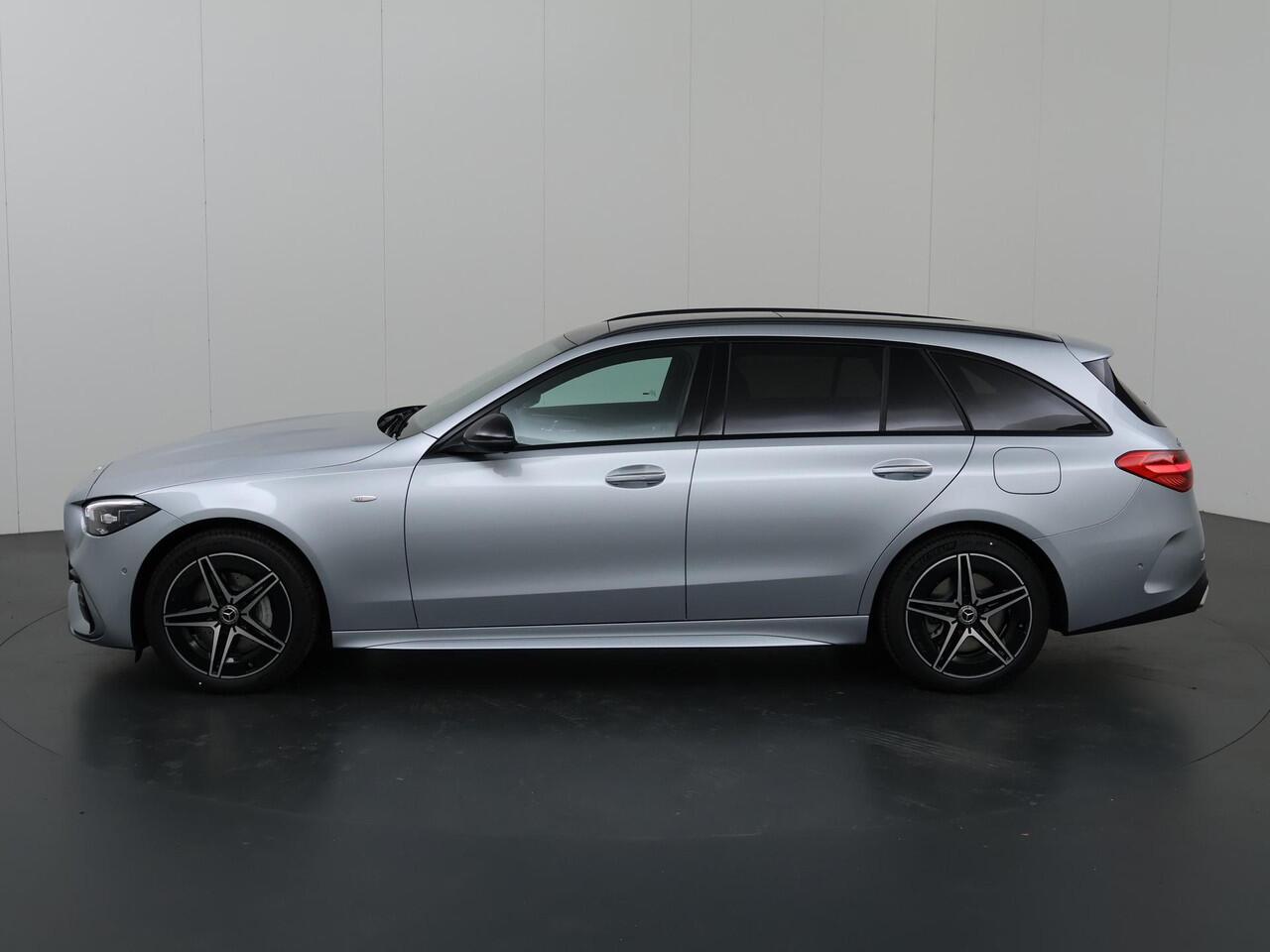 Mercedes-Benz C-KLASSE Estate 300e Business Solution AMG | Panoramadak | Digital Light | Trekhaak | Nightpakket | Memory pakket