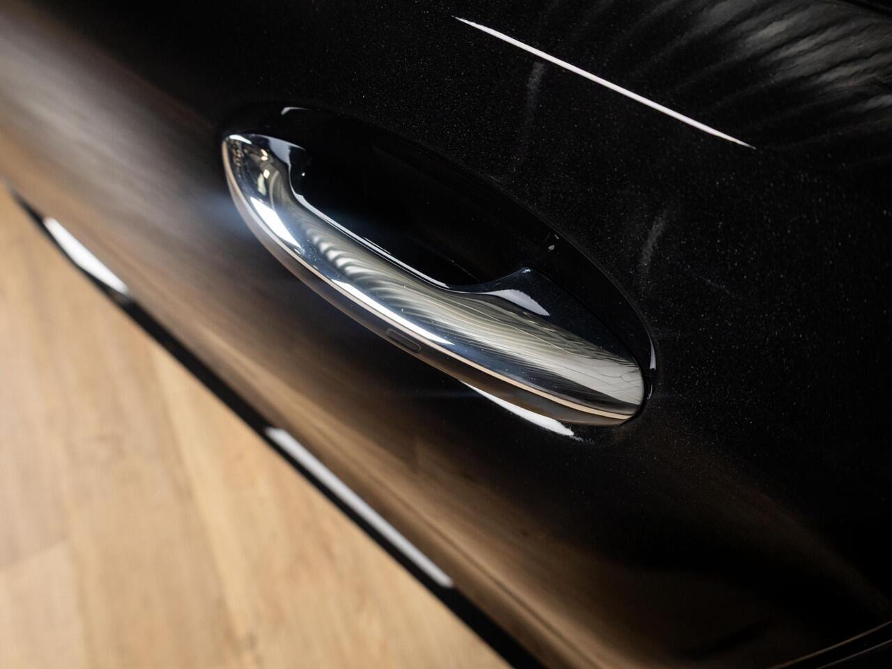 Mercedes-Benz C-KLASSE Estate 180 AMG Line Premium PLUS | Panorama dak | Trekhaak