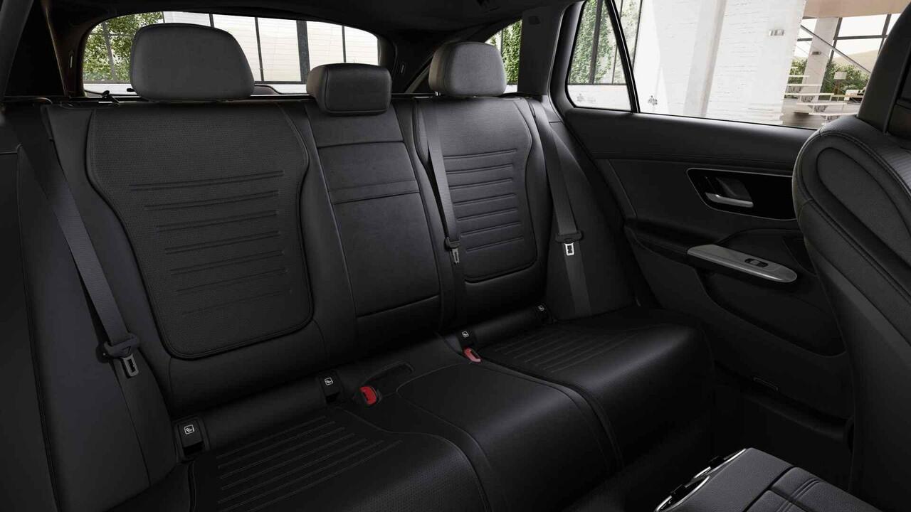 Mercedes-Benz C-KLASSE Estate 300e Star Edition AMG Line | Panoramaschuifdak | DISTRONIC | Trekhaak | USB-pakket plus