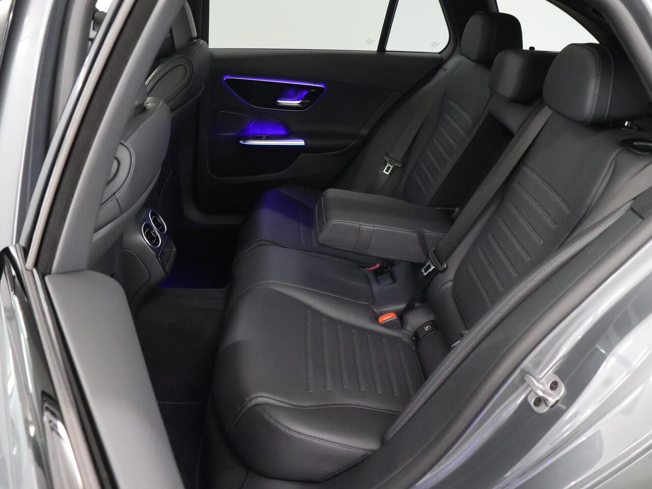 Mercedes-Benz C-KLASSE Estate 180 Star Edition AMG Line | Panorama dak | Stoel ventilatie | Digital Light | Night | Dode hoek ass | Memory stoelen | Keyless Entry