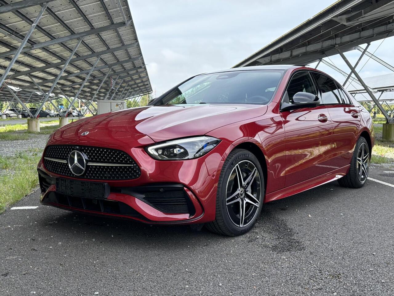 Mercedes-Benz C-KLASSE 300e AMG Line | Night | Panoramadak | Winter pakket | Sfeerverlichting | 360 camera | Memory stoelen | Digital light |