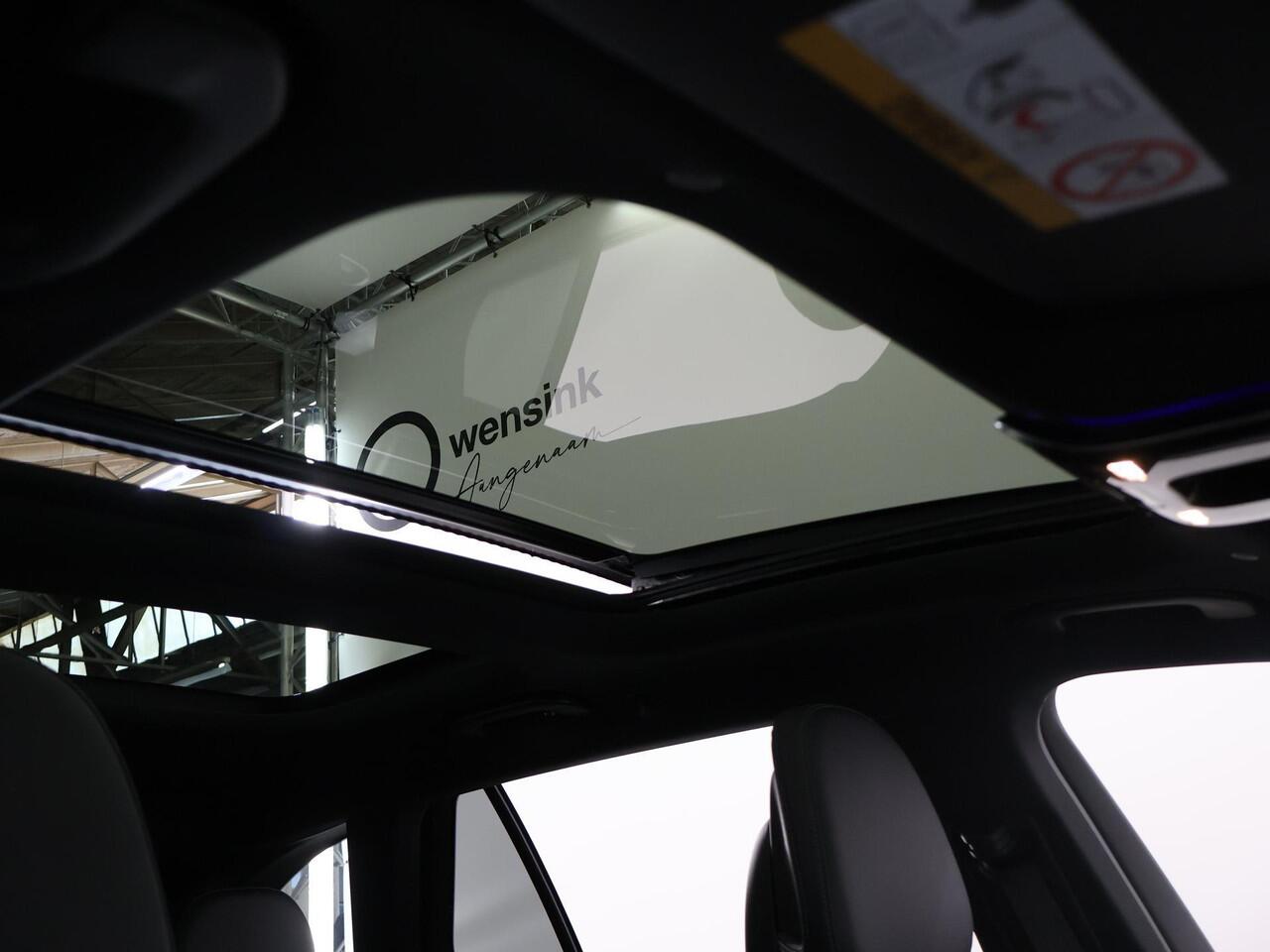 Mercedes-Benz C-KLASSE Estate 180 Star Edition AMG Line | Panoramaschuifdak | DIGITAL LIGHT | 360°-camera | Nightpakket | Stoelventilatie/-verwarming vooraan | Panoramaschuifdak |