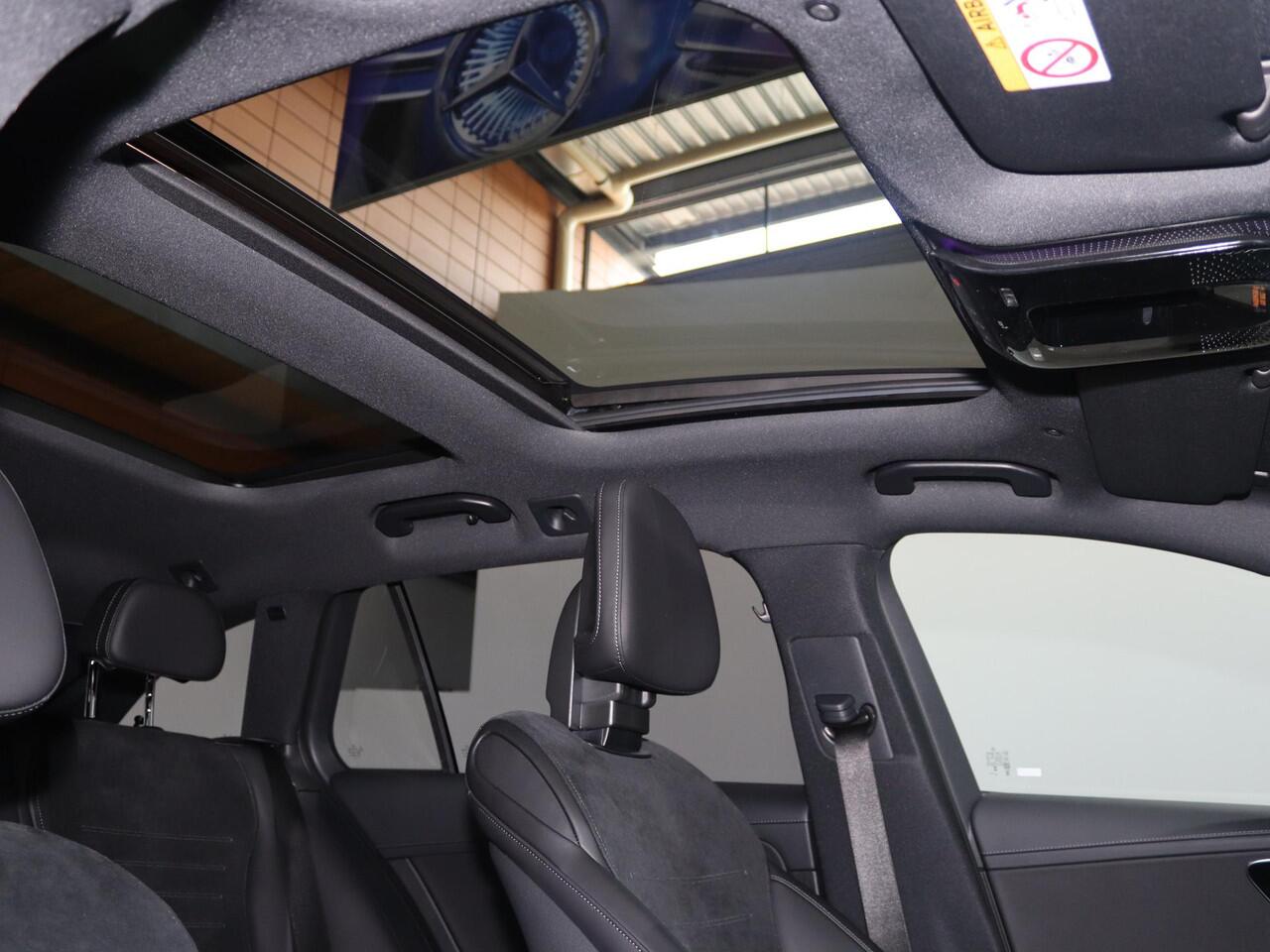 Mercedes-Benz C-KLASSE 180 Star Edition AMG Line LIMITED | Panoramaschuifdak | Distronic | Achteruitrijcamera