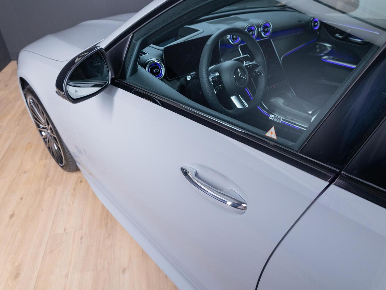 Mercedes-Benz C-KLASSE Estate 300 e Business Solution AMG