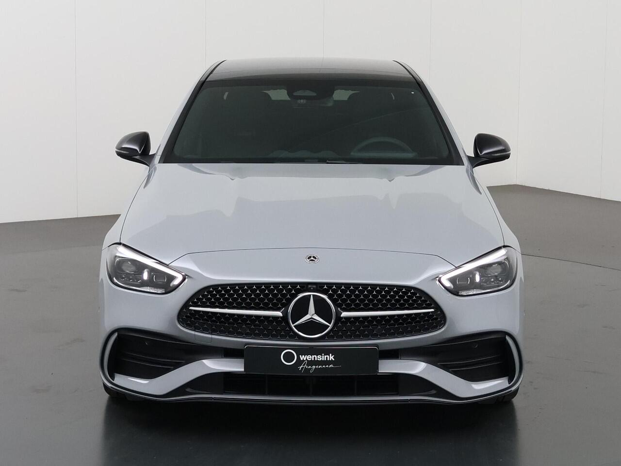 Mercedes-Benz C-KLASSE 180 Star Edition AMG | AMG line Plus | Panoramaschuifdak | Nightpakket | 360* Camera | Head-Up Display |