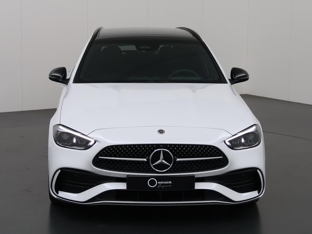 Mercedes-Benz C-KLASSE 180 Star Edition AMG Line | Panoramadak | Digital Light | Keyless Entry | Night