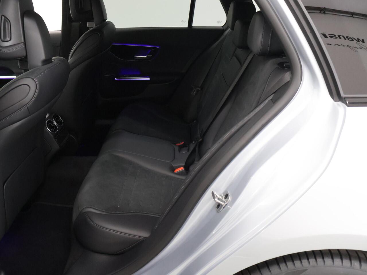 Mercedes-Benz C-KLASSE Estate 180 Business Solution AMG | Panoramadak | Night pakket | Memory stoelen | Keyless | Digital Light