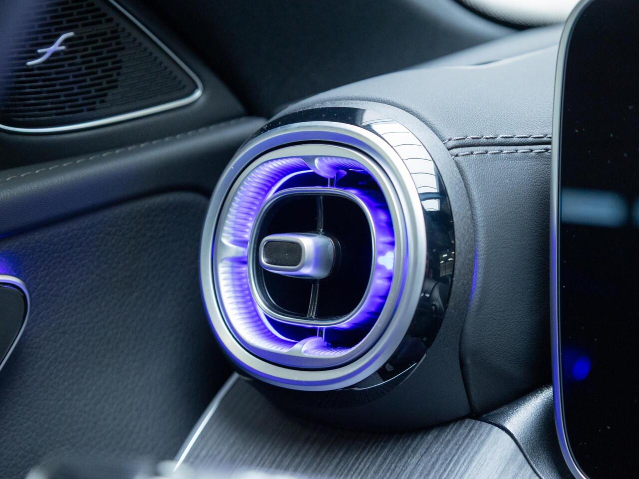 Mercedes-Benz C-KLASSE Limousine 300 e Business Solution AMG Panorama dak | Trekhaak