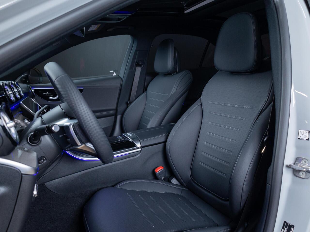 Mercedes-Benz C-KLASSE Limousine 300 e Star Edition AMG Line LIMITED Premium PLUS | Panorama dak | Trekhaak