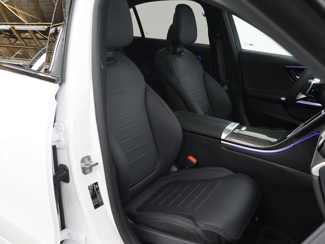 Mercedes-Benz C-KLASSE 180 Star Edition AMG LINE | Night pakket | Panorama schuifdak | 360 camera | Apple carplay | Dode Hoek | Memory stoelen | Digital Light | Antidiefstal pakket