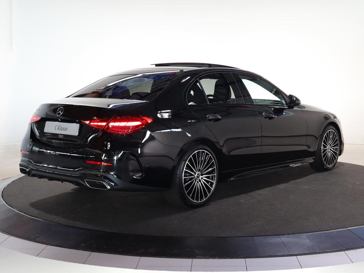 Mercedes-Benz C-KLASSE 180 Business Solution AMG | Panoramaschuifdak | Night | 19 inch LM Velgen | Trekhaak | 360 Camera | Memory Elek. stoelen