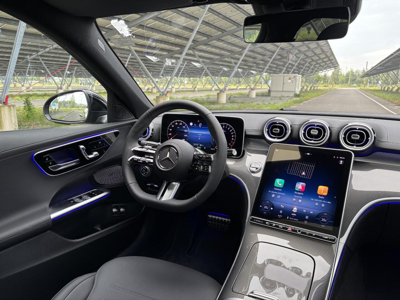 Mercedes-Benz C-KLASSE 300 e Business Solution AMG | Night | Panoramadak | Digital light | 19" Multispaaks velgen | Sfeerverlichting |