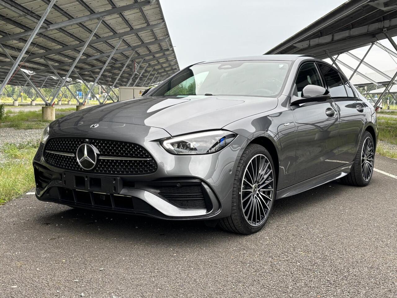 Mercedes-Benz C-KLASSE 300 e Business Solution AMG | Night | Panoramadak | Digital light | 19" Multispaaks velgen | Sfeerverlichting |