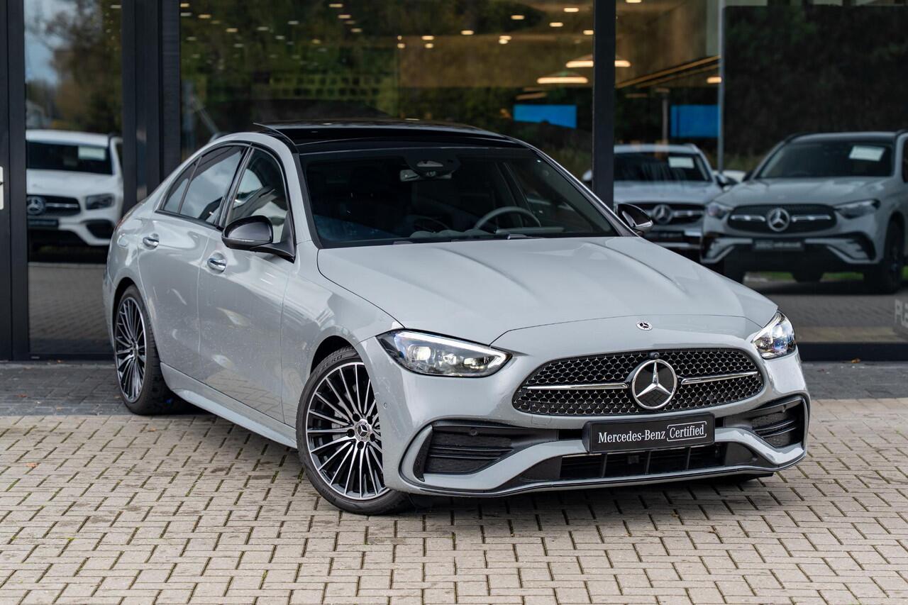 Mercedes-Benz C-KLASSE 180 Star Edition AMG | AMG line Plus | Panoramaschuifdak | Nightpakket | Trekhaak | Head-Up Display |