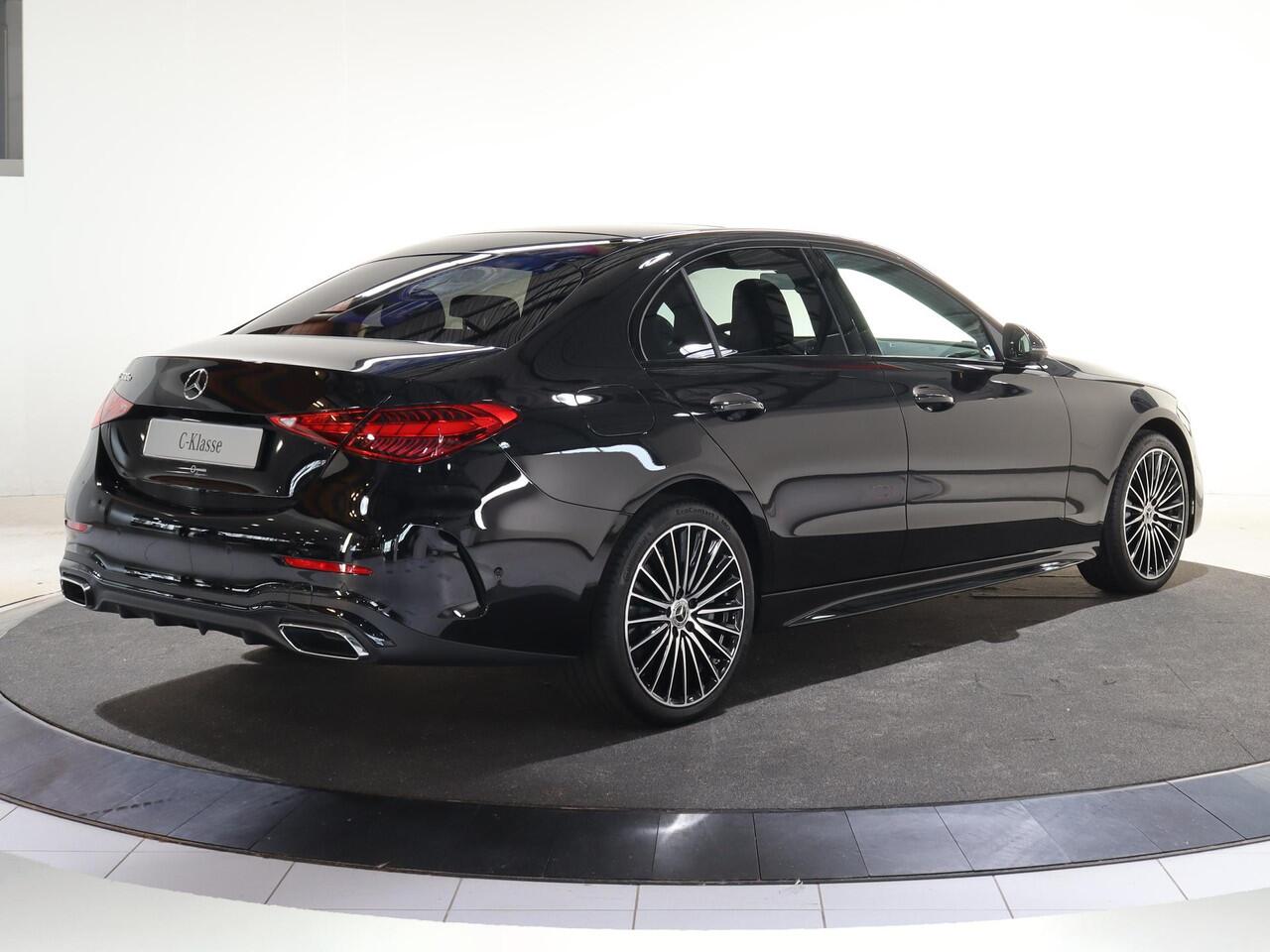 Mercedes-Benz C-KLASSE 300e Business Solution AMG | Panoramaschuifdak | Trekhaak | DIGITAL LIGHT | Nightpakket | dodehoekassistent | 360° camera |