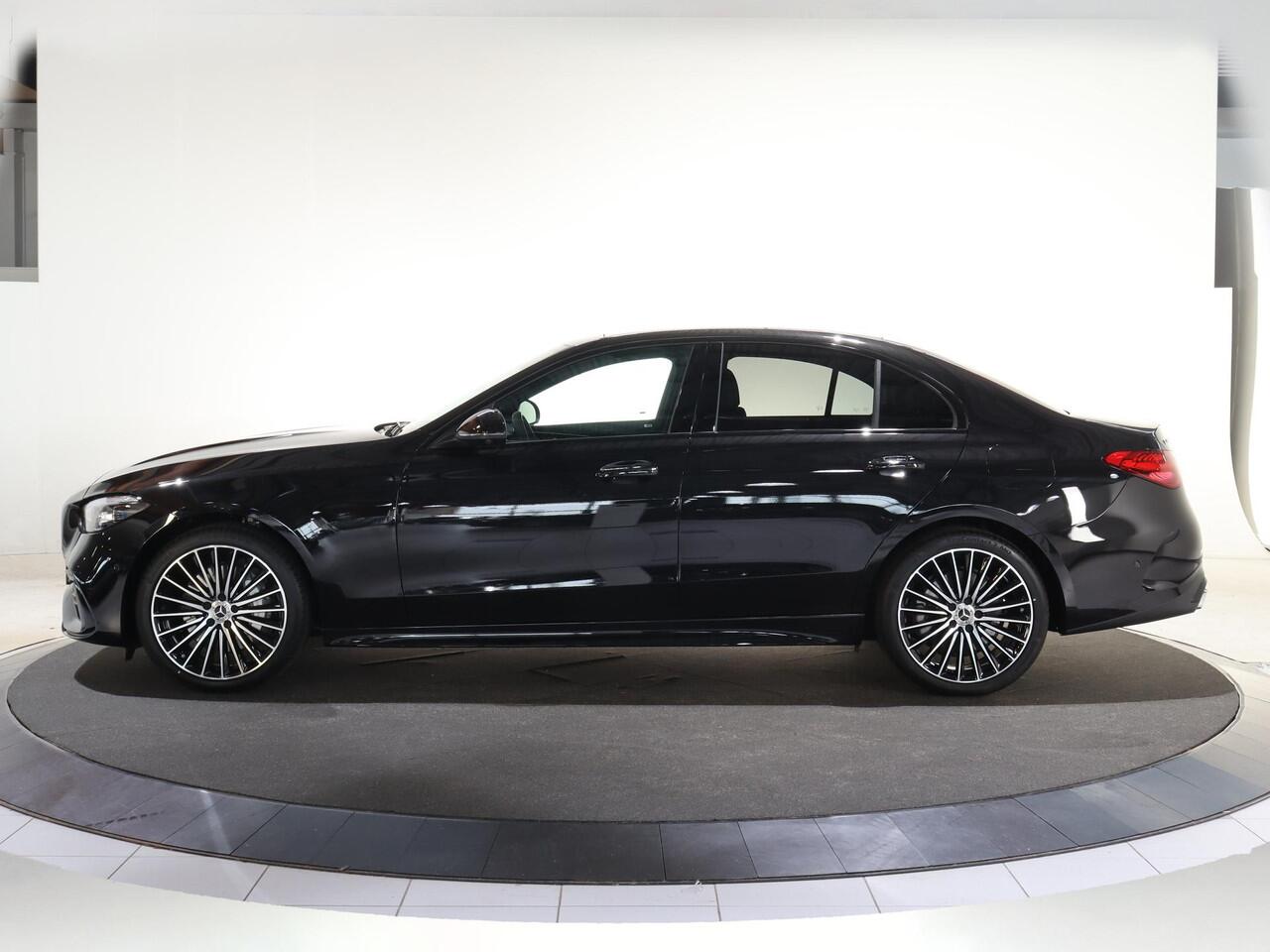 Mercedes-Benz C-KLASSE 300e Business Solution AMG | Panoramaschuifdak | Trekhaak | DIGITAL LIGHT | Nightpakket | dodehoekassistent | 360° camera |