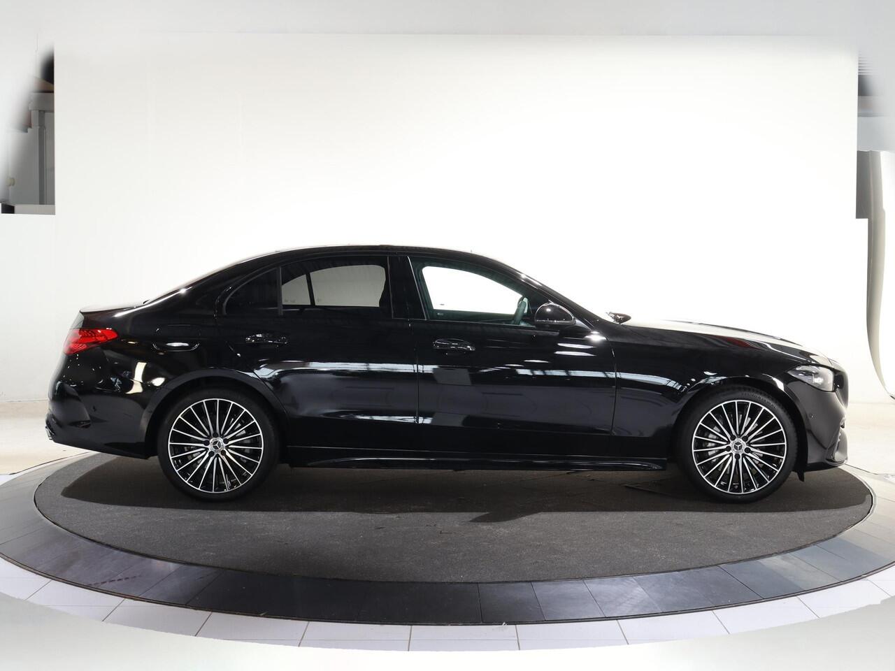 Mercedes-Benz C-KLASSE 300e Business Solution AMG | Panoramaschuifdak | Trekhaak | DIGITAL LIGHT | Nightpakket | dodehoekassistent | 360° camera |