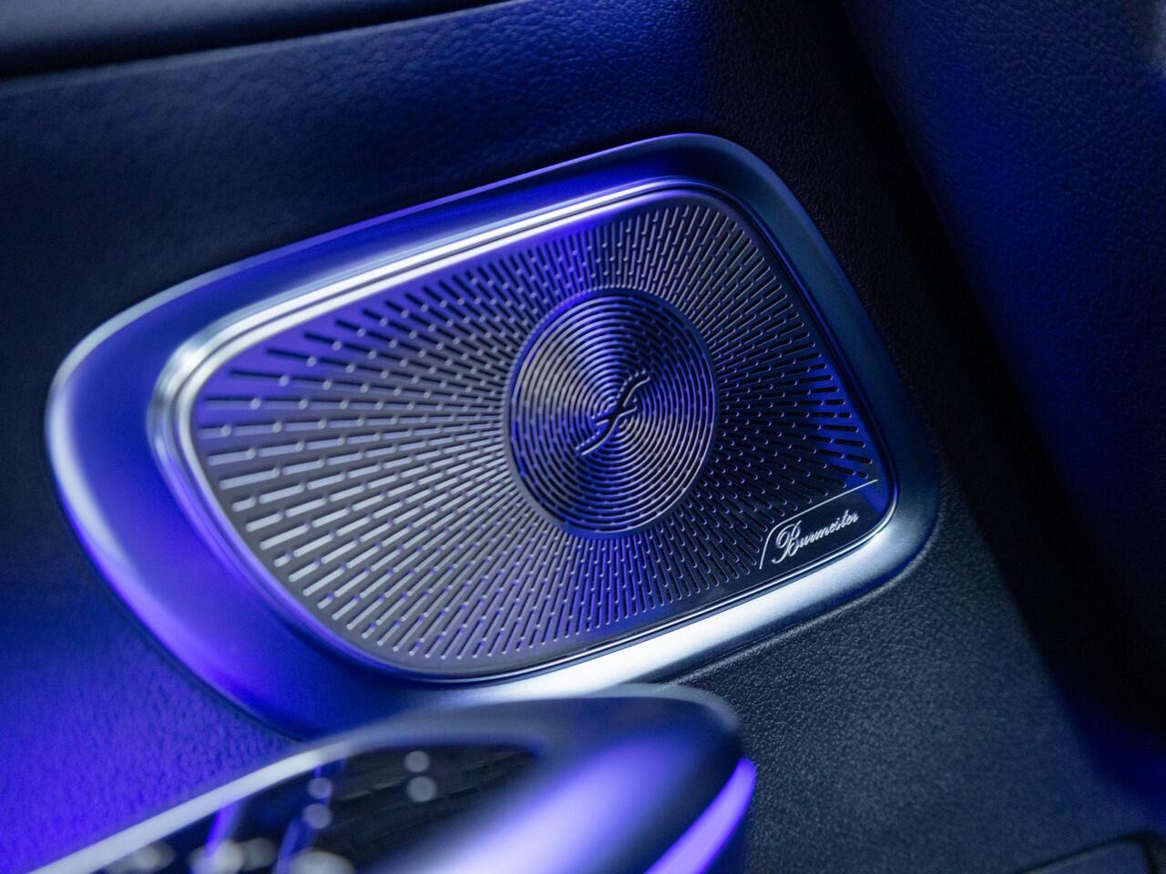 Mercedes-Benz C-KLASSE Limousine 300 e Business Solution AMG Premium PLUS | Panorama dak | Trekhaak