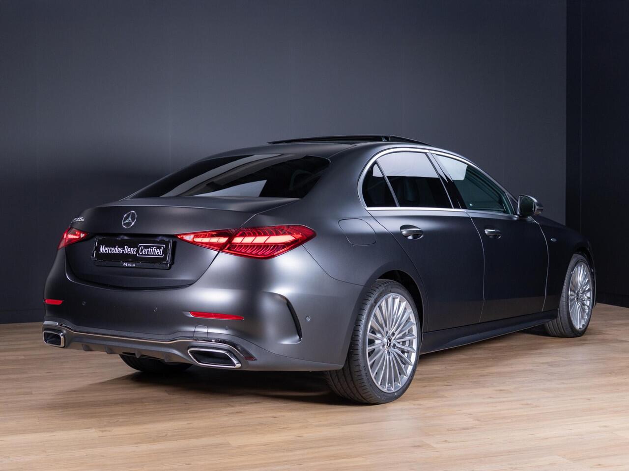 Mercedes-Benz C-KLASSE Limousine 300 e Business Solution AMG Premium PLUS | Panorama dak | Trekhaak