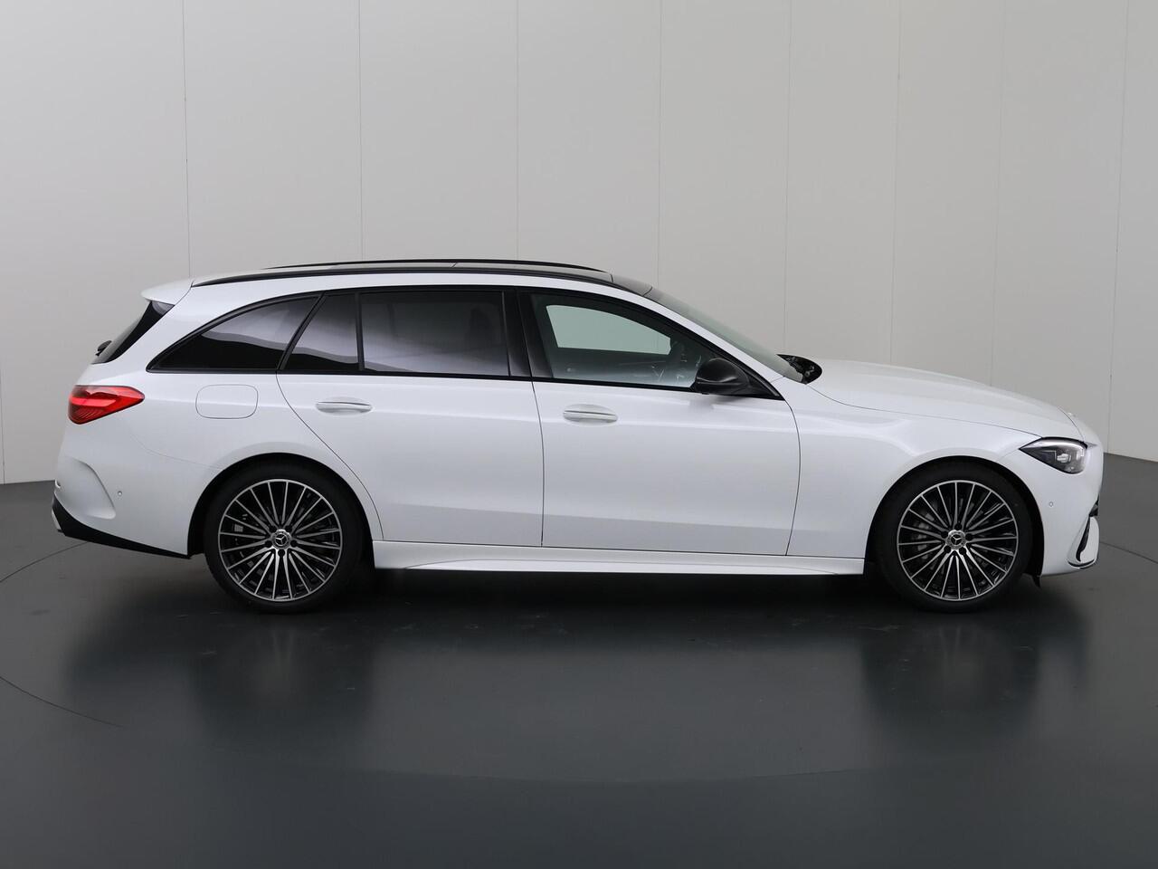 Mercedes-Benz C-KLASSE 180 Star Edition AMG Line | Panoramadak | Digital Light | Keyless Entry | Night