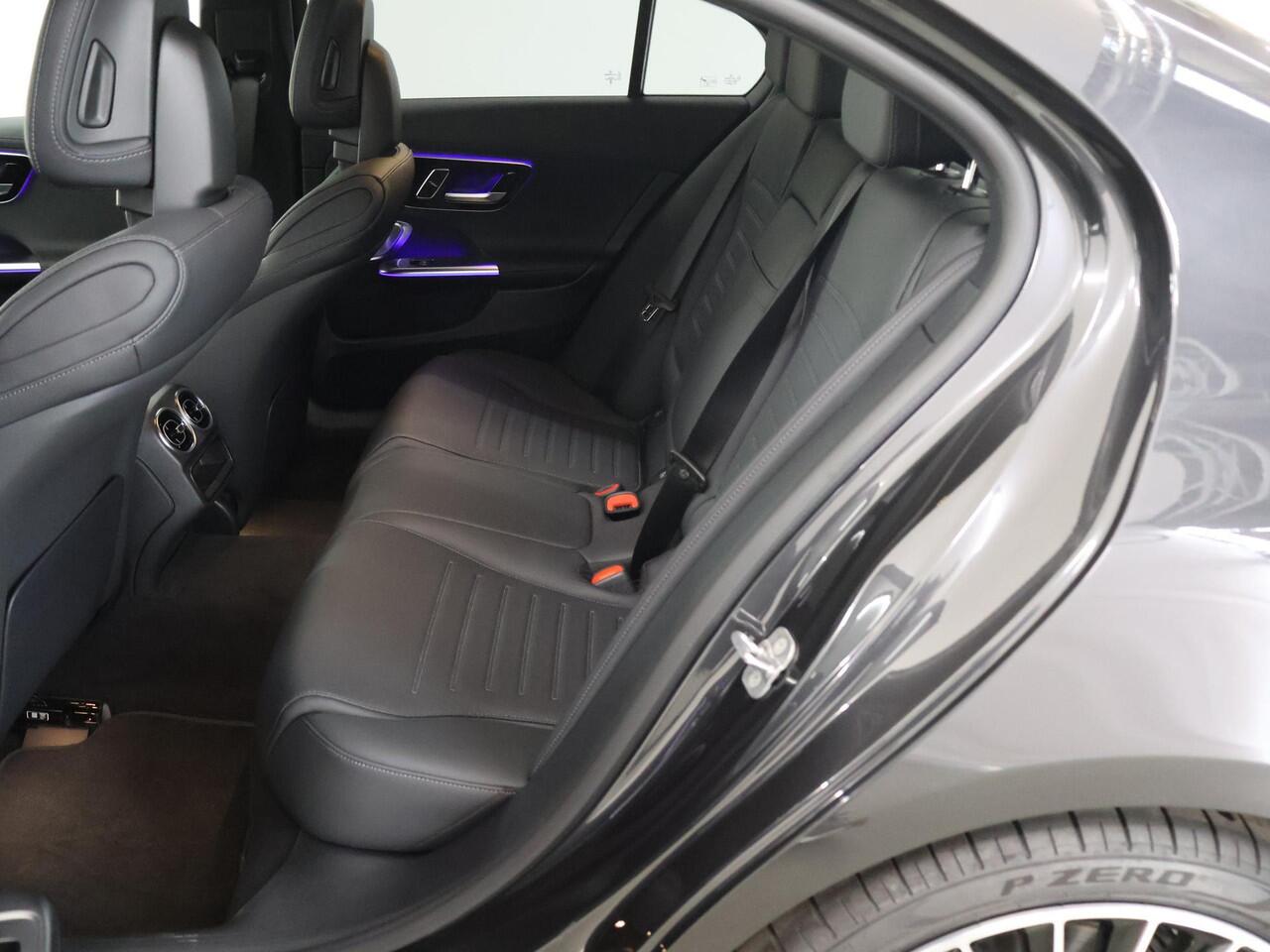 Mercedes-Benz C-KLASSE 180 Star Edition AMG Line | Panoramadak | Night | Burmester | Apple Carplay/Android Auto | Camera | | Distronic | Sfeerverlichting |