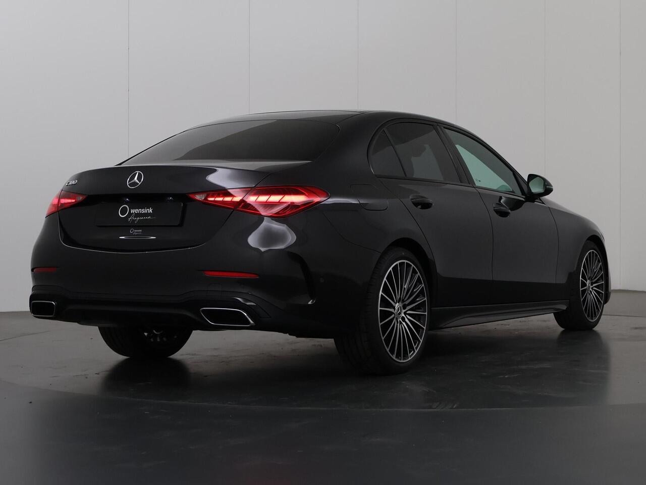 Mercedes-Benz C-KLASSE 180 Star Edition AMG Line | Panoramadak | Night | Burmester | Apple Carplay/Android Auto | Camera | | Distronic | Sfeerverlichting |