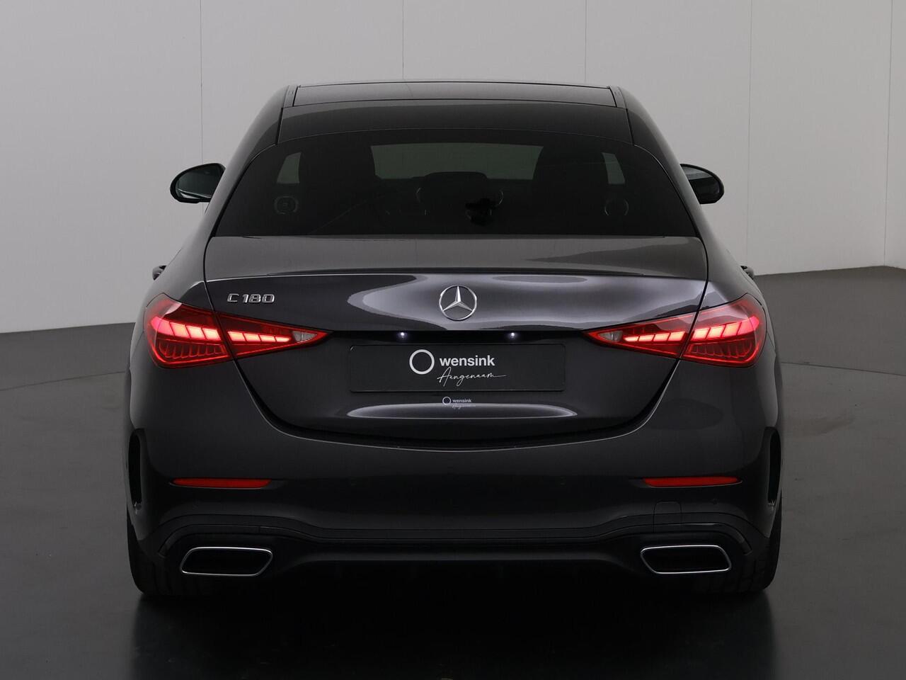 Mercedes-Benz C-KLASSE 180 Star Edition AMG Line | Panoramadak | Night | Burmester | Apple Carplay/Android Auto | Camera | | Distronic | Sfeerverlichting |