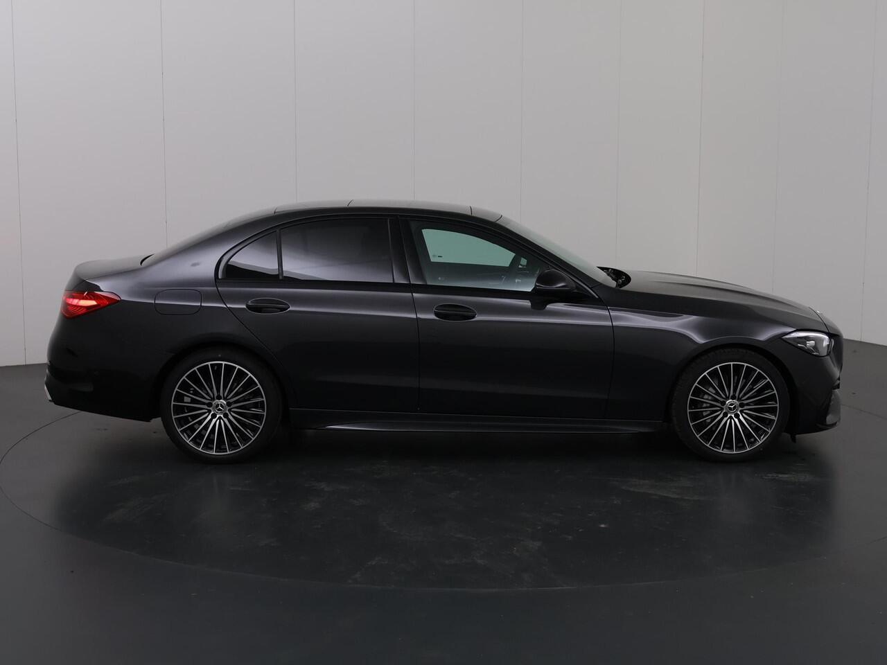 Mercedes-Benz C-KLASSE 180 Star Edition AMG Line | Panoramadak | Night | Burmester | Apple Carplay/Android Auto | Camera | | Distronic | Sfeerverlichting |