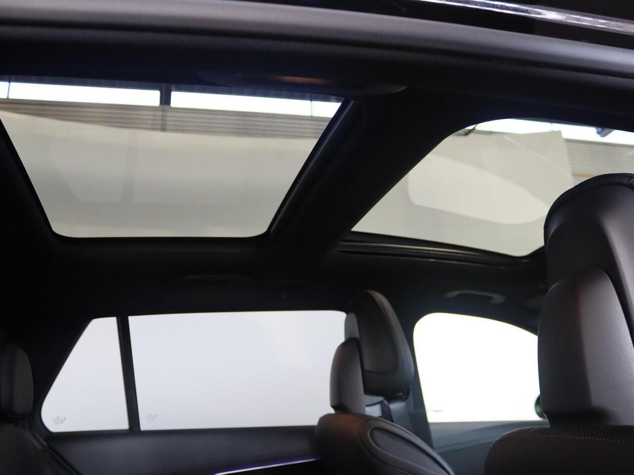 Mercedes-Benz C-KLASSE 300e Business Solution AMG | Panoramaschuifdak | Comfort plus | DIGITAL light | Night | 360 camera | Trekhaak