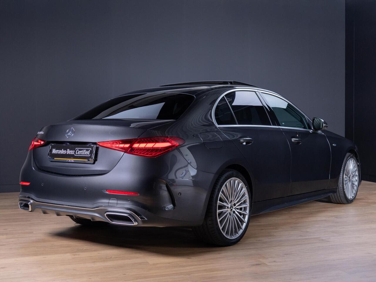 Mercedes-Benz C-KLASSE Limousine 300 e Business Solution AMG Panorama dak | Trekhaak