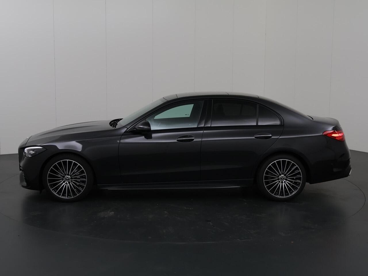 Mercedes-Benz C-KLASSE 180 Star Edition AMG Line Plus | Panoramadak | Apple carplay | 360 camera | Nightpakket | Memory zetels | Dodehoekassistent |