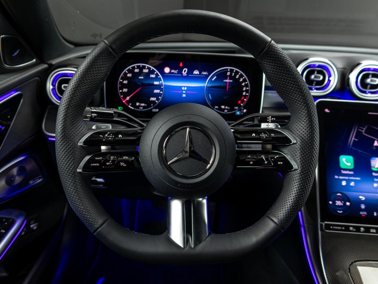 Mercedes-Benz C-KLASSE Limousine 300e Business Solution AMG Premium PLUS | Panorama dak | Trekhaak