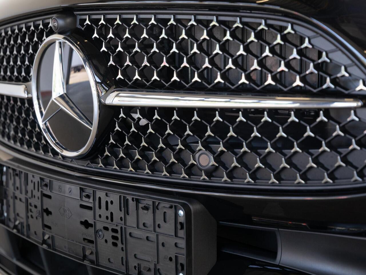 Mercedes-Benz C-KLASSE Estate 300 e Business Solution AMG Panorama dak | Trekhaak