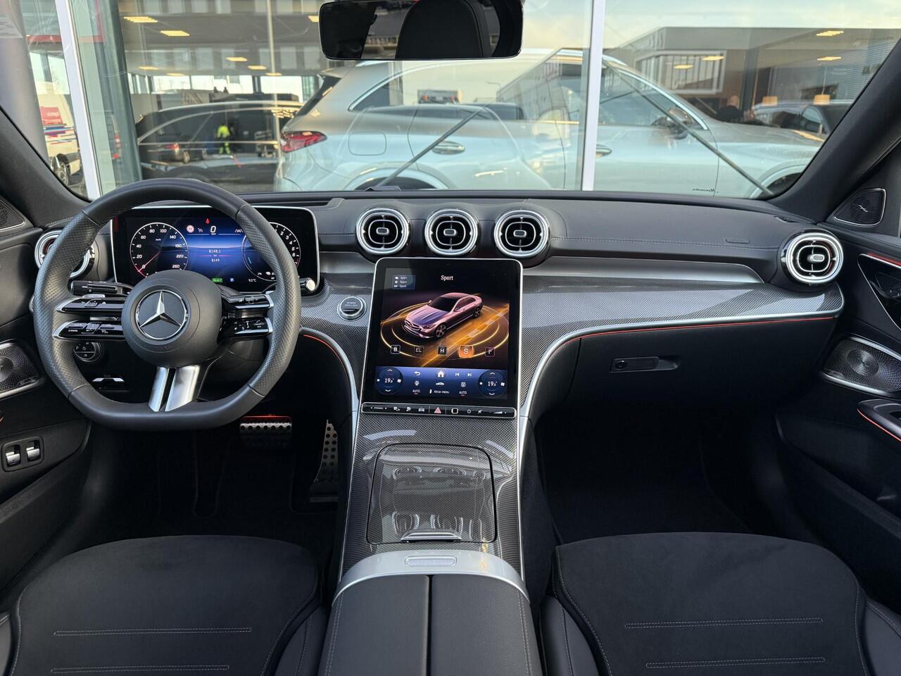 Mercedes-Benz C-KLASSE Limousine 300 e star Edition AMG Line Plus Panorama dak | Trekhaak