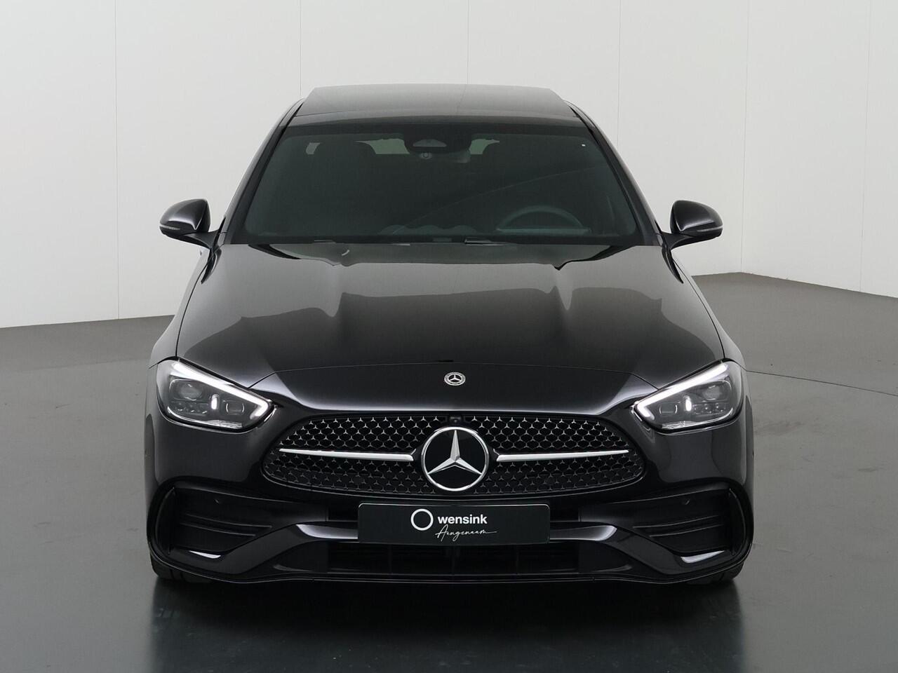 Mercedes-Benz C-KLASSE 180 Star Edition AMG | Night | Panoramadak | 18" AMG Velgen | Keyless Entry | 360 camera |