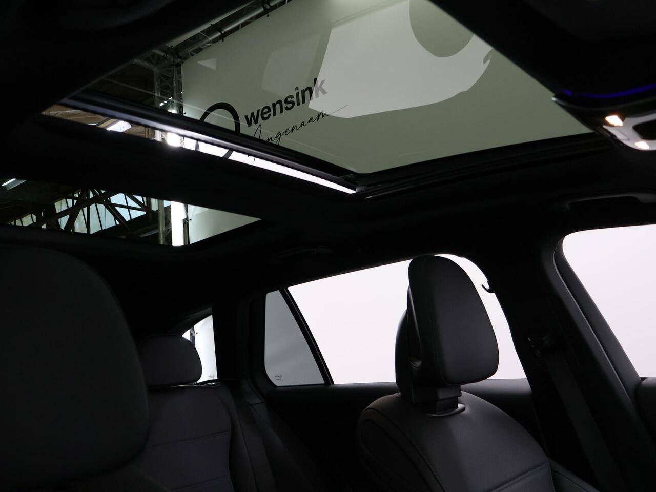 Mercedes-Benz C-KLASSE 180 Estate 180 Star Edition AMG Line | Panoramadak | 19'' multispaaks velgen | Nightpakket | Memorypakket | Apple Car Play | Guard 360