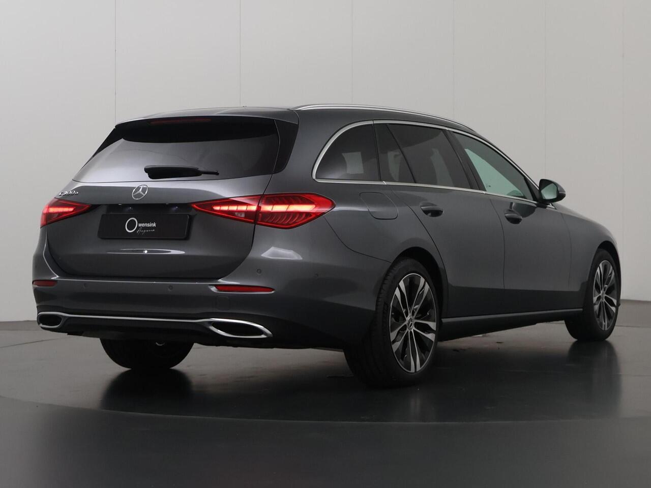 Mercedes-Benz C-KLASSE Estate 300e Star Edition | Achteruitrijcamera | Panoramaschuifdak | Sfeerverlichting | Stoelverwarming | Easypack-achterklep |