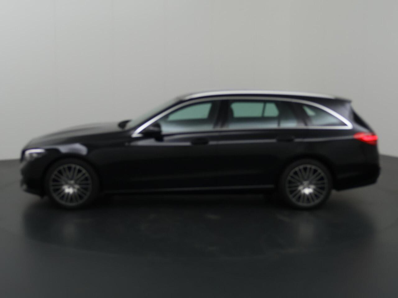 Mercedes-Benz C-KLASSE Estate Star Edition 180 Luxury Line | Panoramaschuifdak | dodehoekassistent | Apple CarPlay | Premium sfeerverlichting |