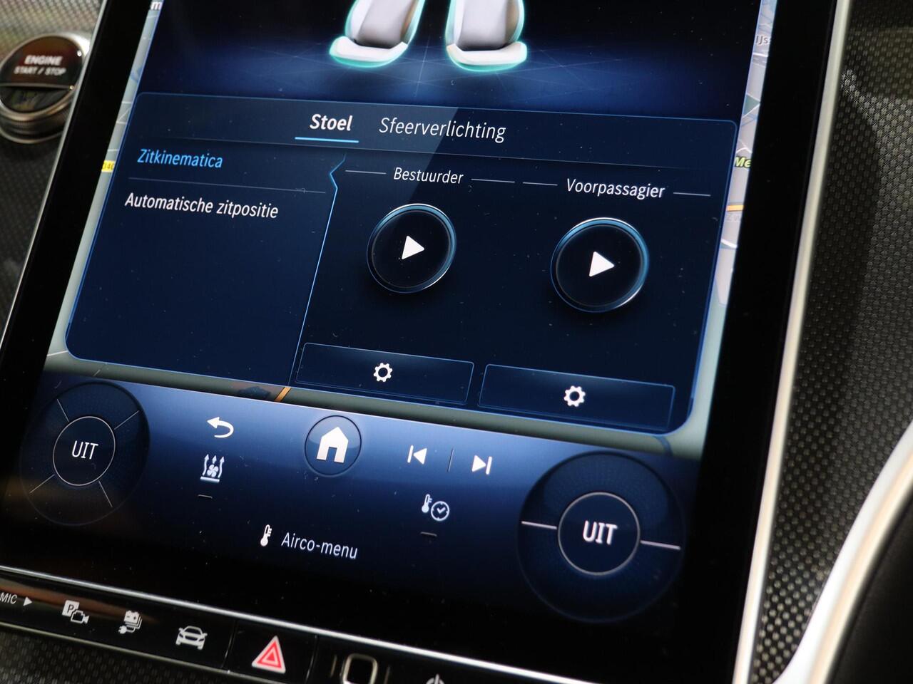 Mercedes-Benz C-KLASSE Estate 300e Business Solution AMG | Panoramaschuifdak | Burmester | Rijassistentiepakket | DIGITAL LIGHT | Trekhaak |