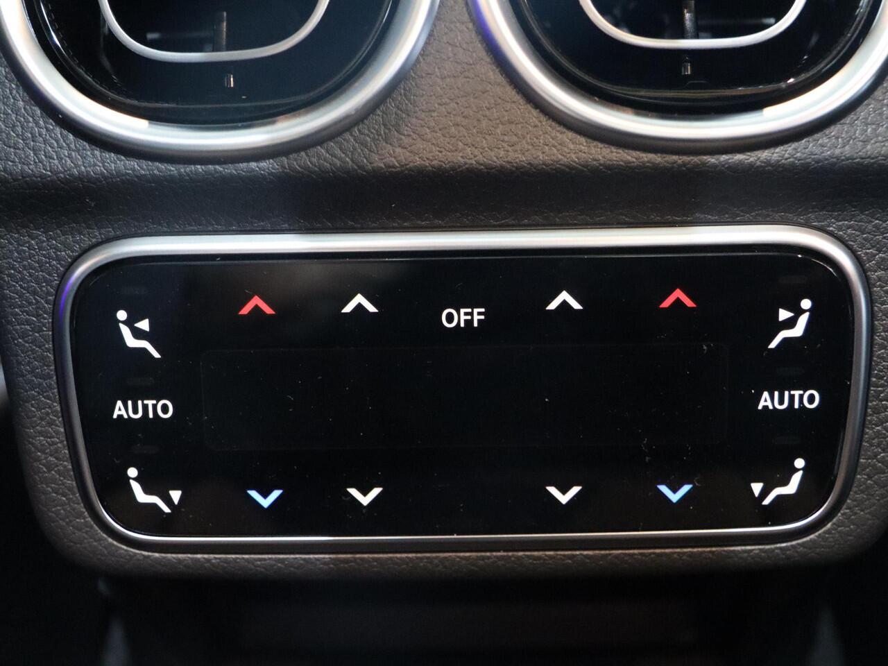 Mercedes-Benz C-KLASSE Estate 300e Business Solution AMG | Panoramaschuifdak | Nightpakket | Burmester | Head-Up |