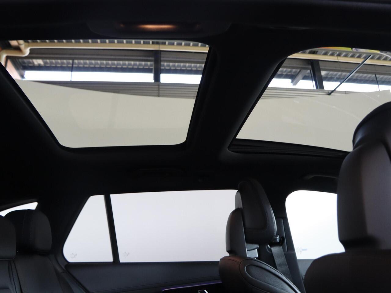 Mercedes-Benz C-KLASSE Estate 300e Business Solution AMG | Panoramaschuifdak | Nightpakket | Burmester | Head-Up |