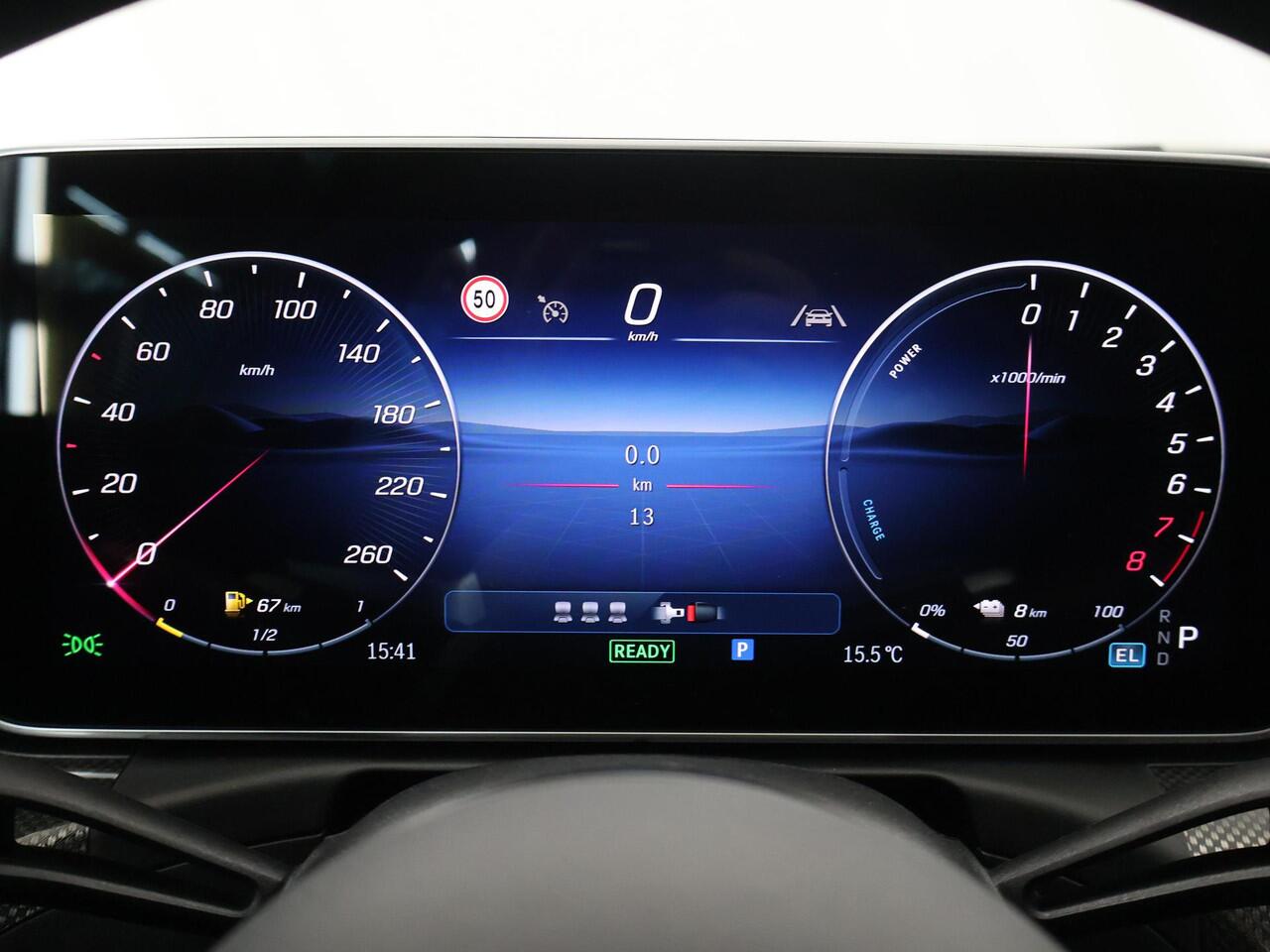 Mercedes-Benz C-KLASSE 300 e Business Solution AMG | Panoramaschuifdak | Trekhaak | DIGITAL LIGHT | Nightpakket | dodehoekassistent | 360° camera |