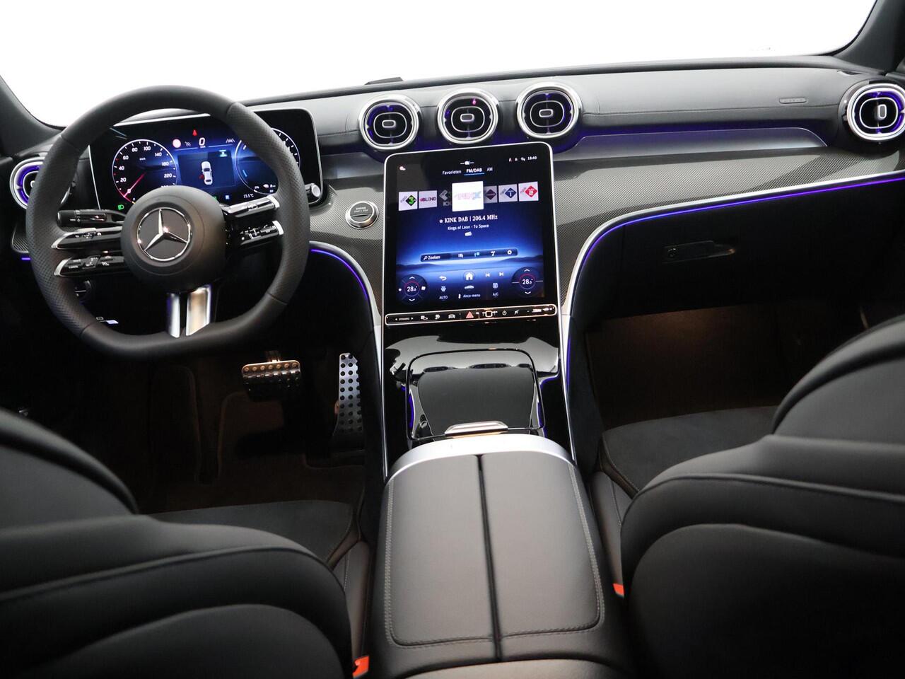 Mercedes-Benz C-KLASSE 300 e Business Solution AMG | Panoramaschuifdak | Trekhaak | DIGITAL LIGHT | Nightpakket | dodehoekassistent | 360° camera |