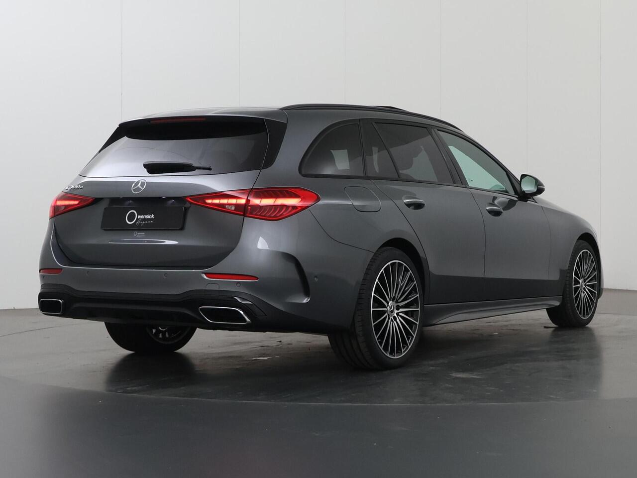 Mercedes-Benz C-KLASSE Estate 300e Business Solution AMG | Panoramaschuifdak | Premium Plus | Burmester | Head-Up | Trekhaak |