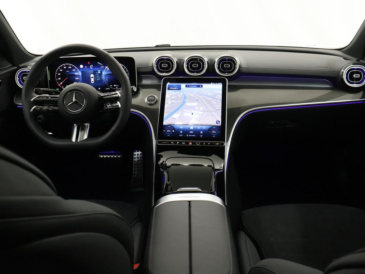 Mercedes-Benz C-KLASSE 300e Business Solution AMG | Panoramaschuifdak | Trekhaak | DIGITAL LIGHT | Nightpakket | dodehoekassistent | 360° camera |